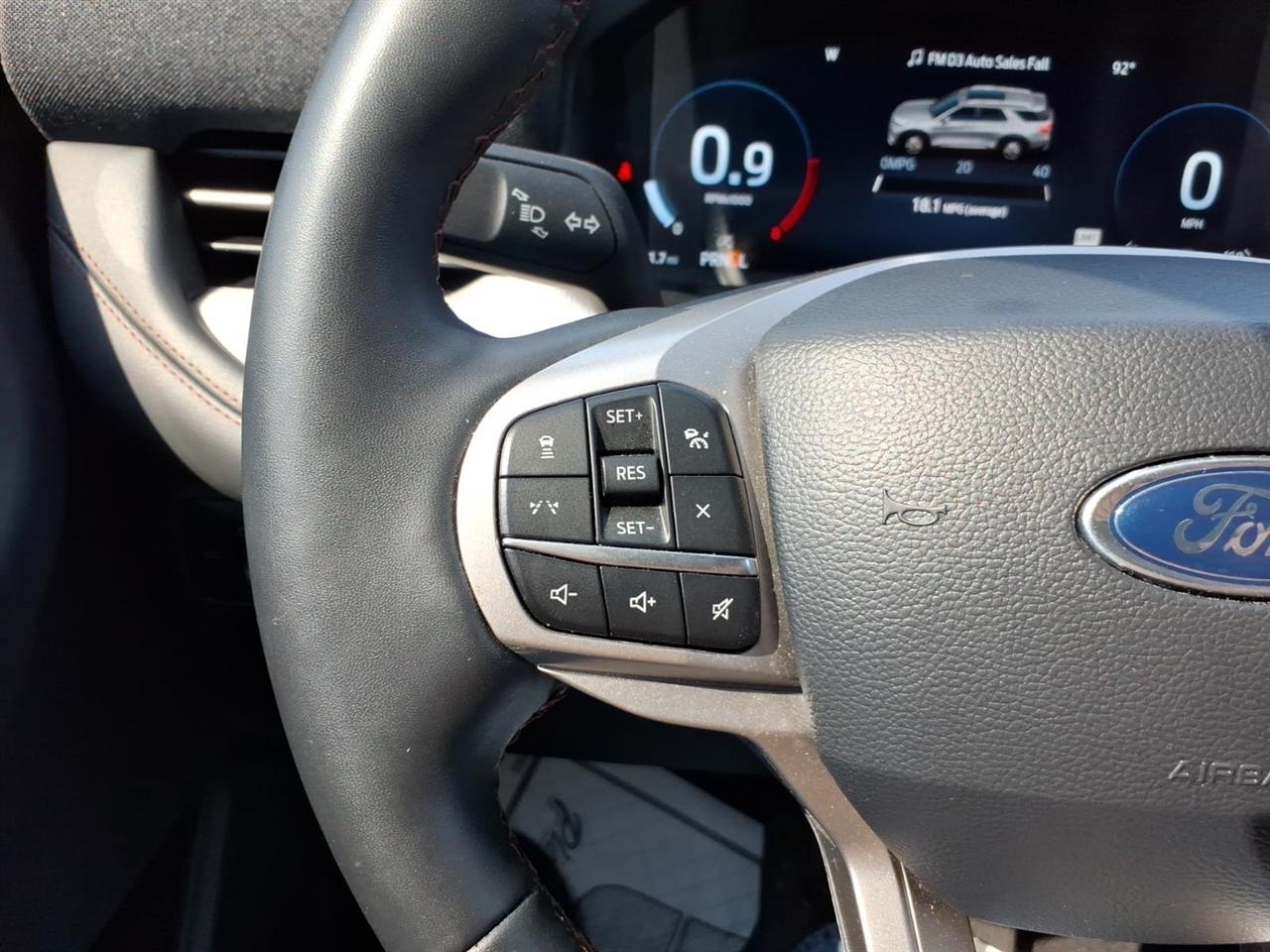 Ford Explorer  2025
