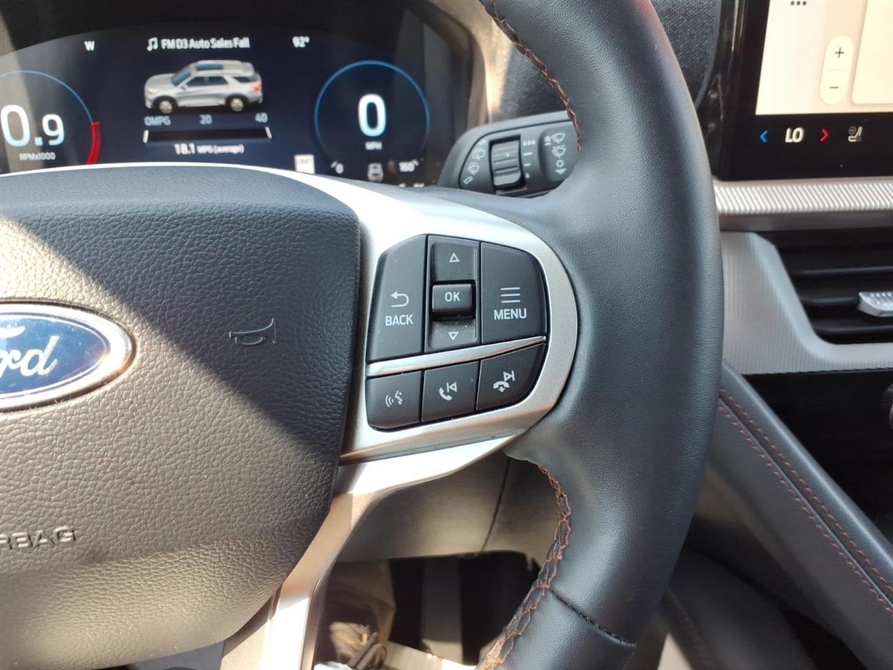 Ford Explorer  2025