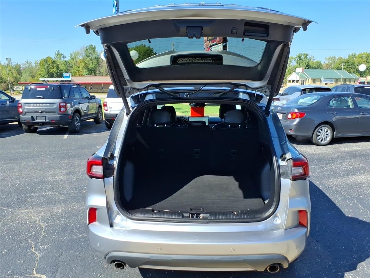 Ford Escape  2023
