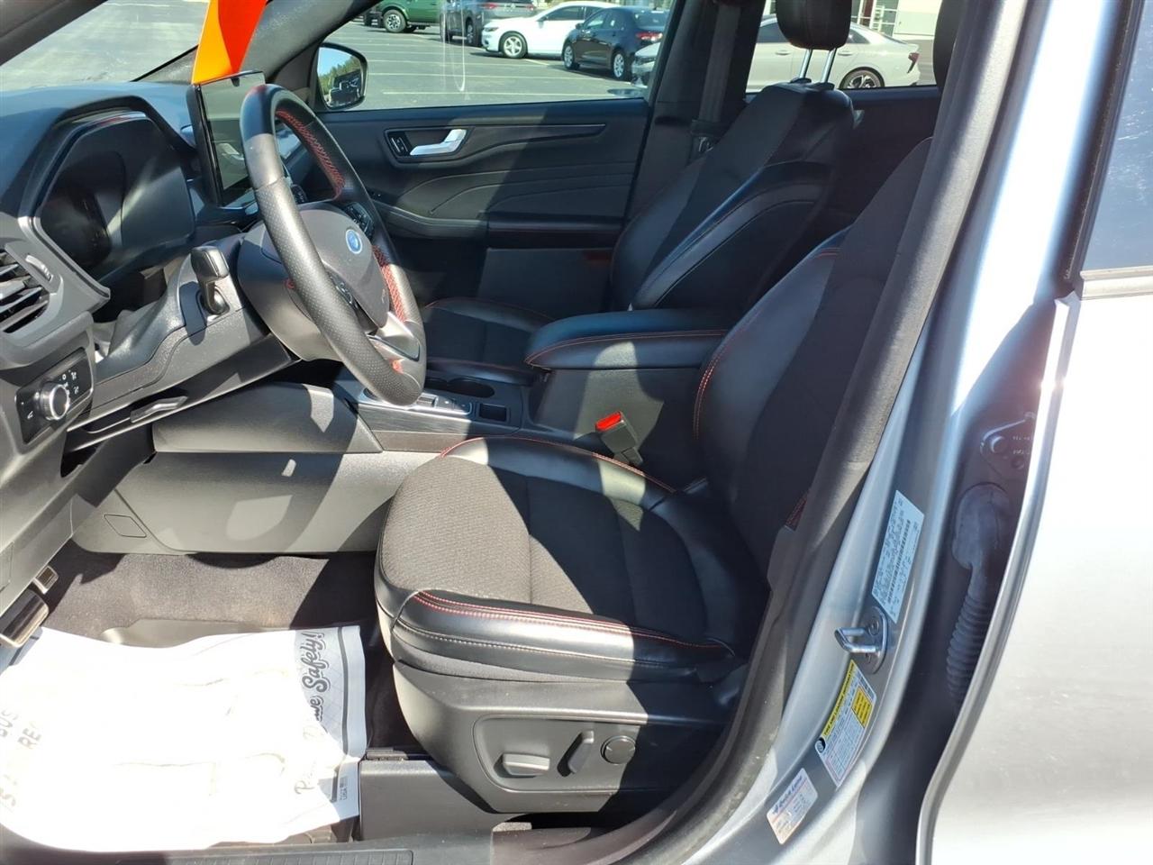 Ford Escape  2023