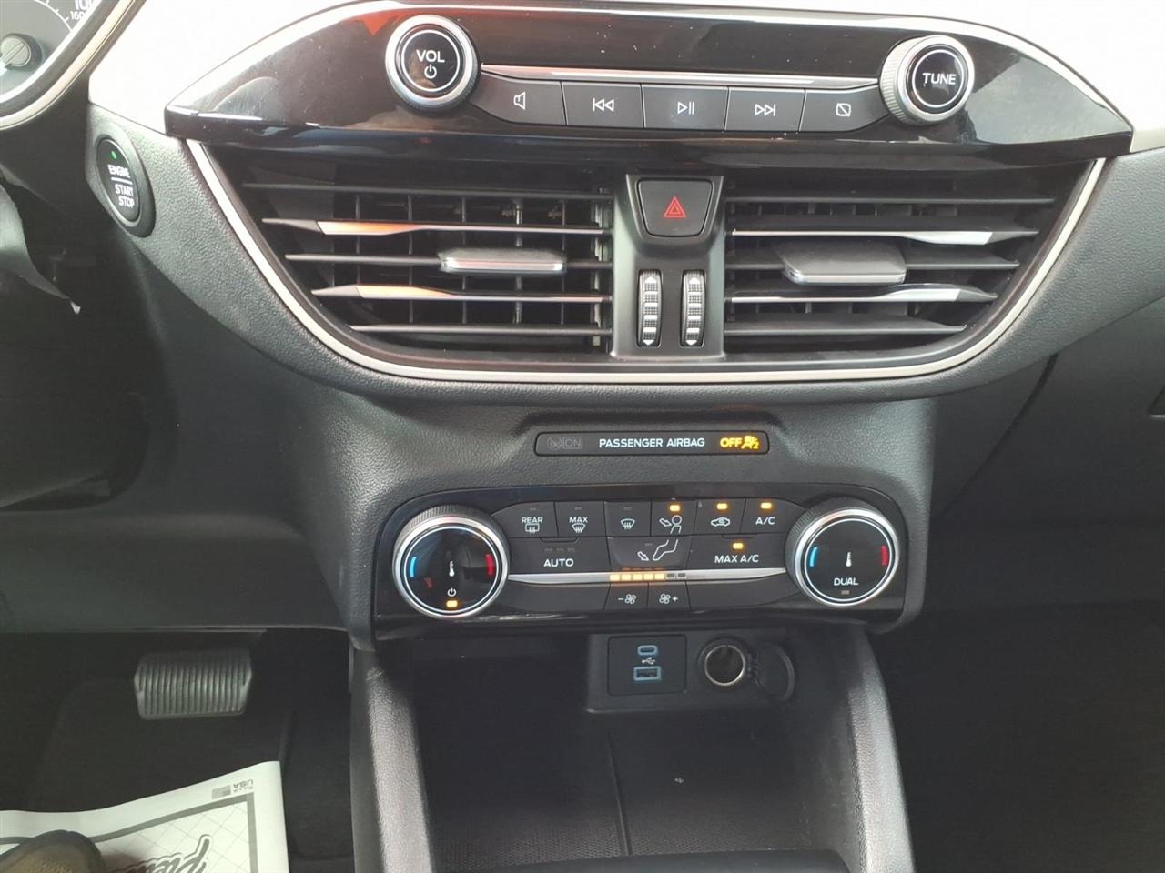 Ford Escape  2022