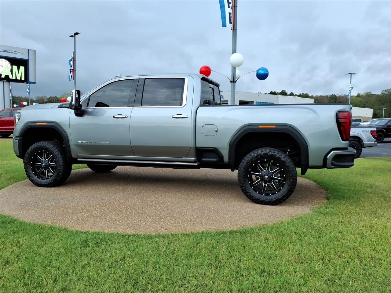 GMC Sierra 3500HD  2024
