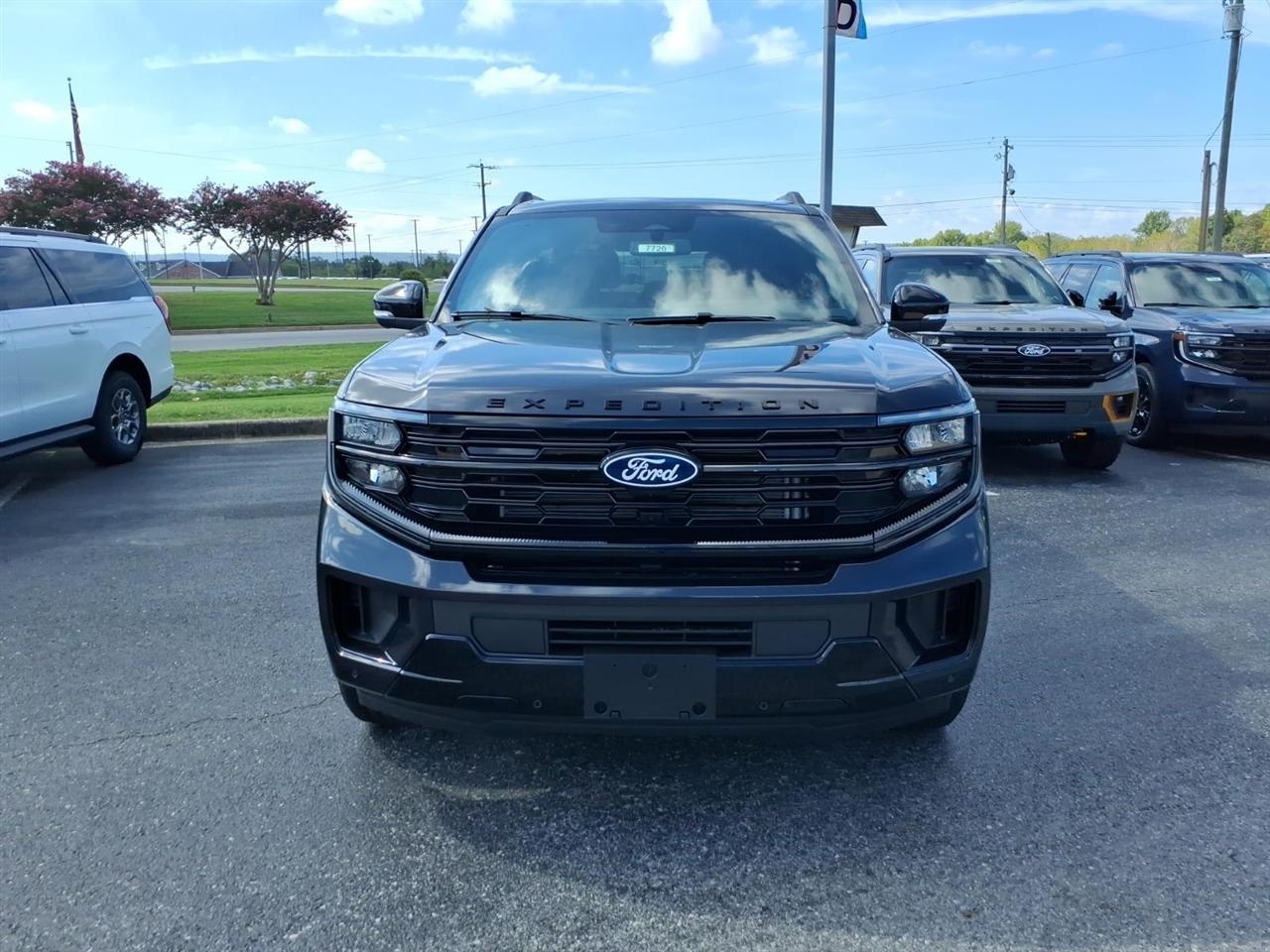 Ford Expedition  2027