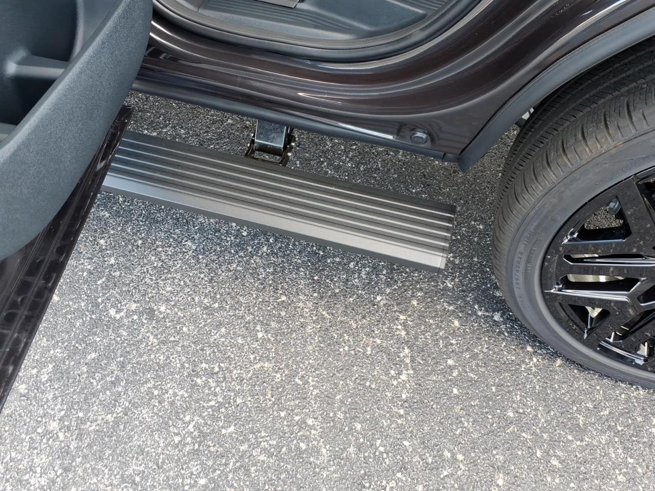 Ford Expedition  2027
