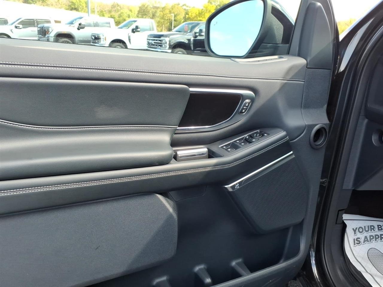 Ford Expedition  2027