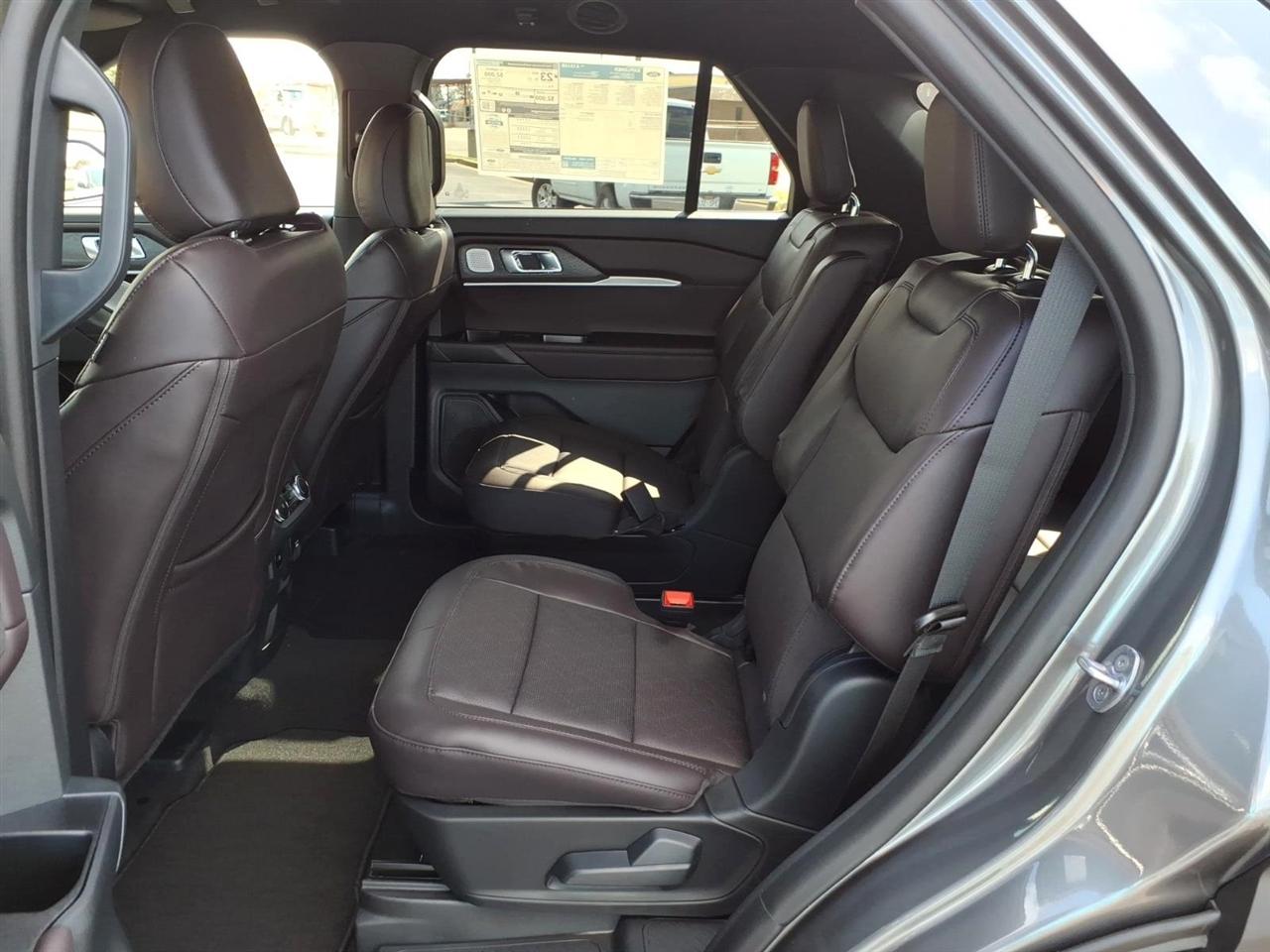 Ford Explorer  2027