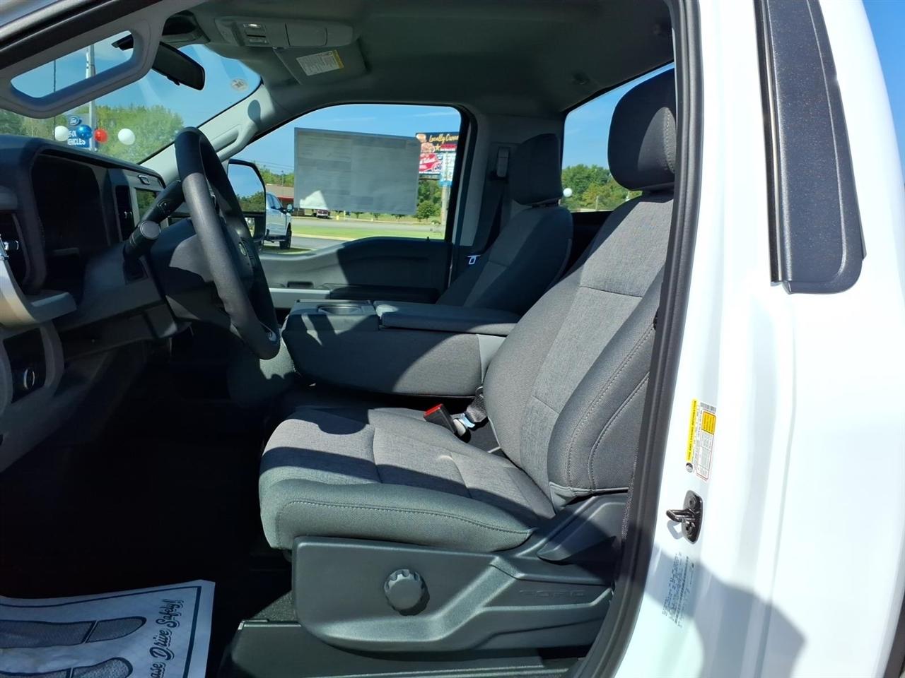 Ford Super Duty F-250 SRW  2027