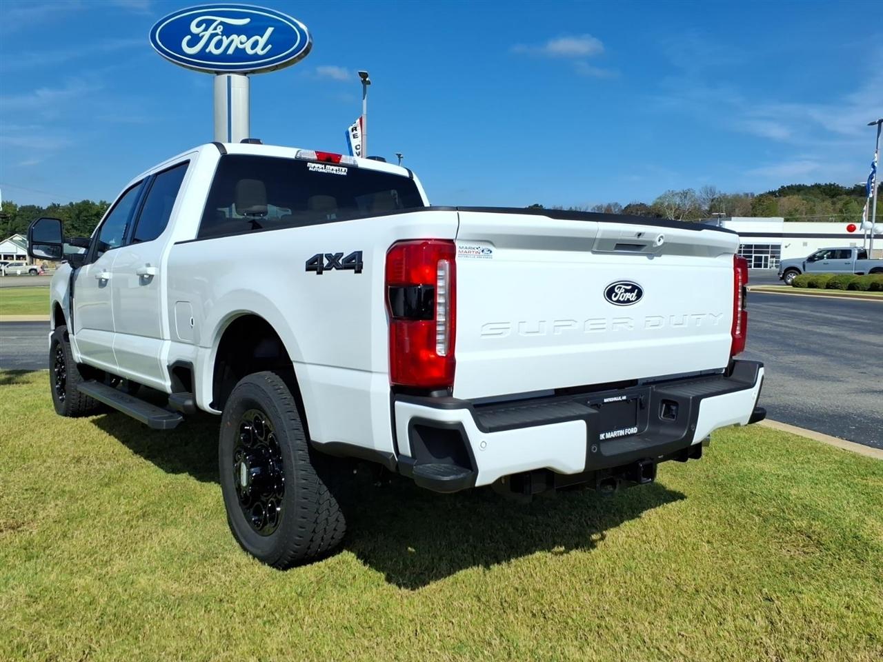 Ford Super Duty F-250 SRW  2027