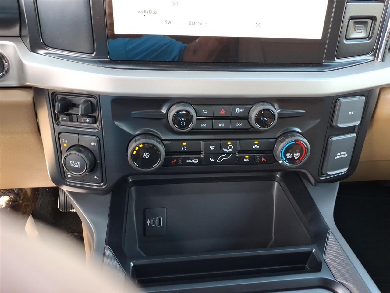 Ford Super Duty F-250 SRW  2027