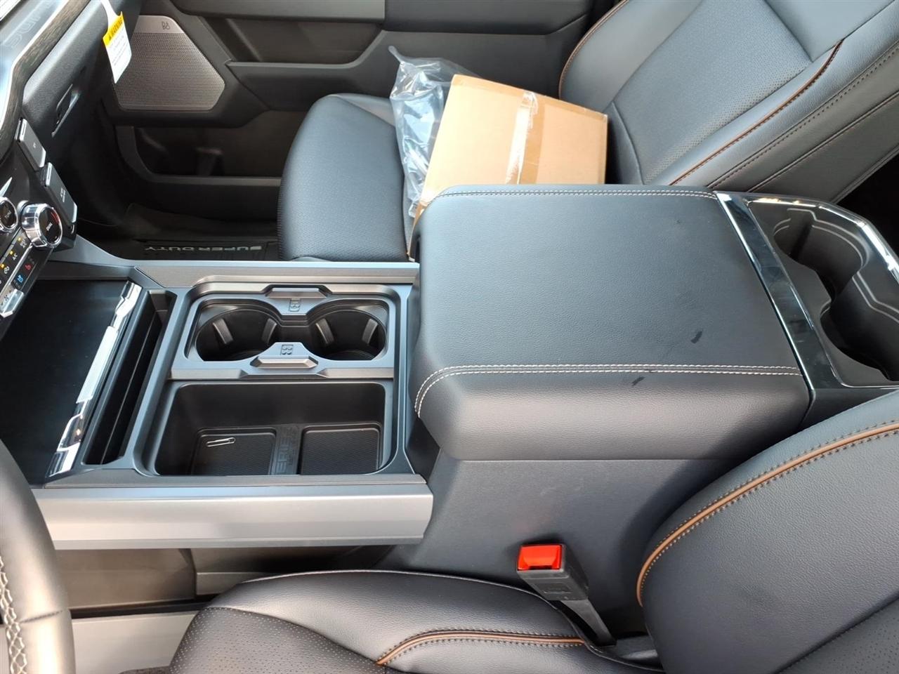 Ford Super Duty F-250 SRW  2027