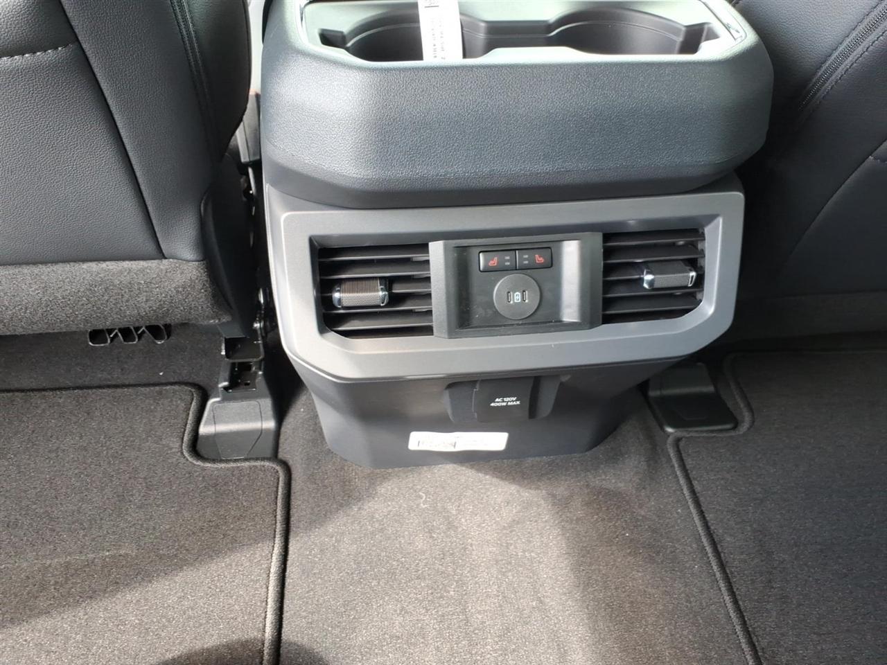 Ford Super Duty F-250 SRW  2027