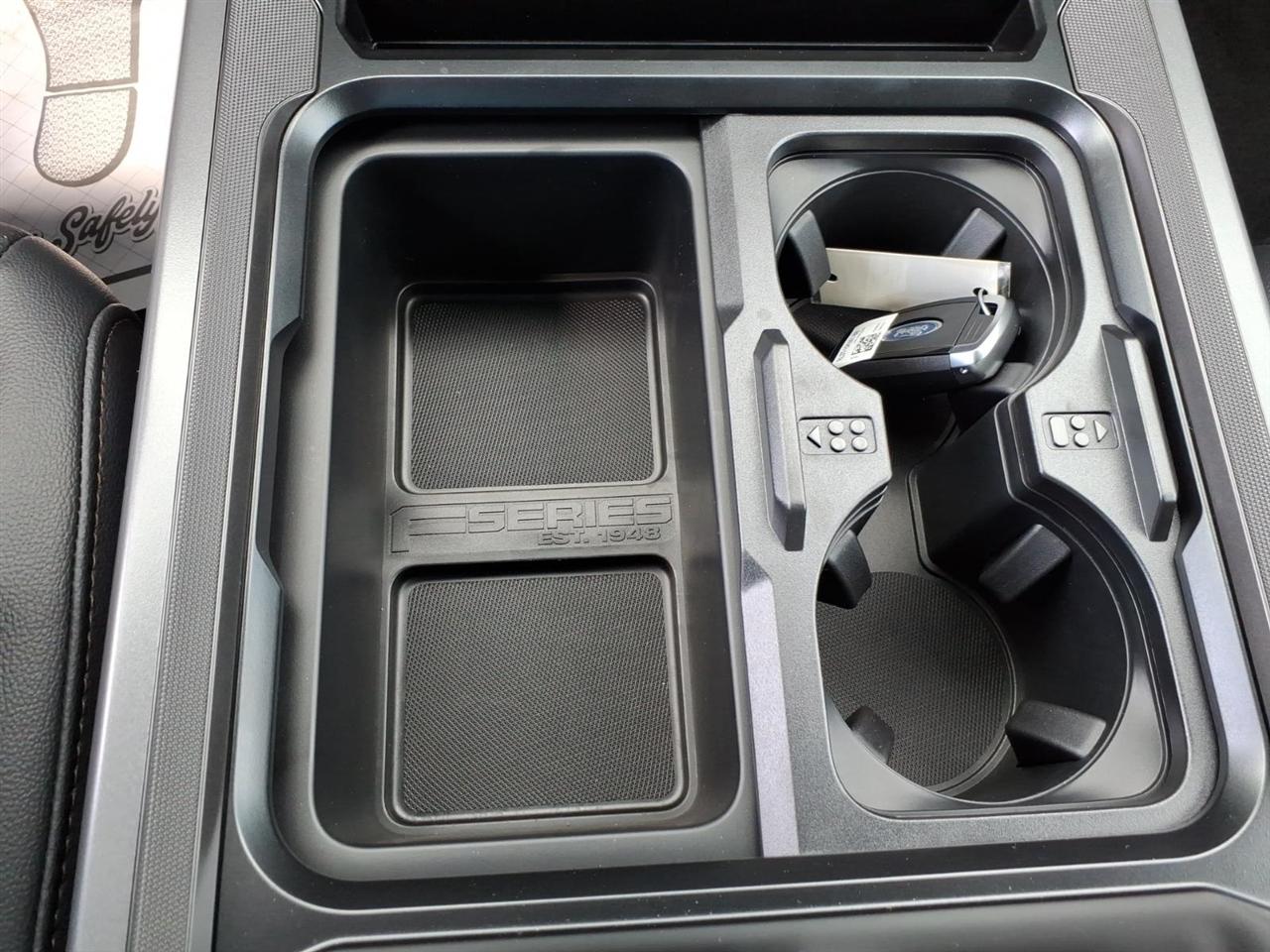 Ford Super Duty F-250 SRW  2027