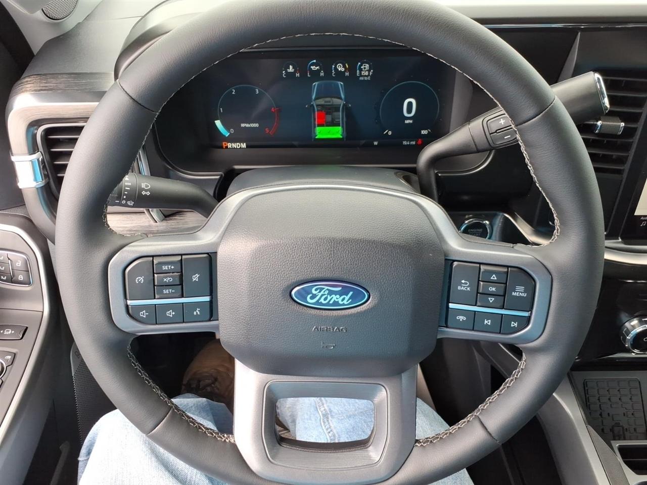 Ford Super Duty F-250 SRW  2027