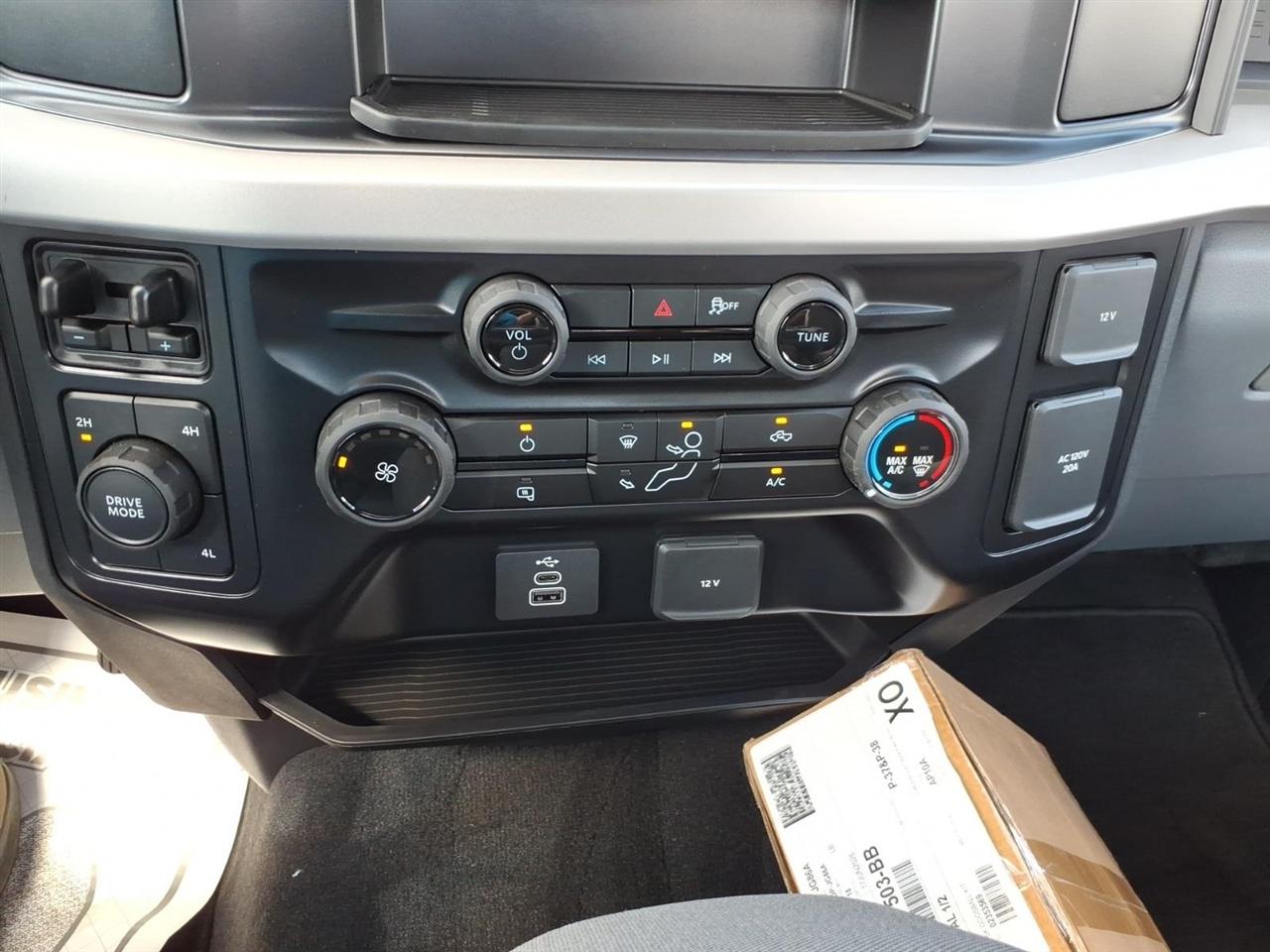 Ford Super Duty F-350 DRW  2027