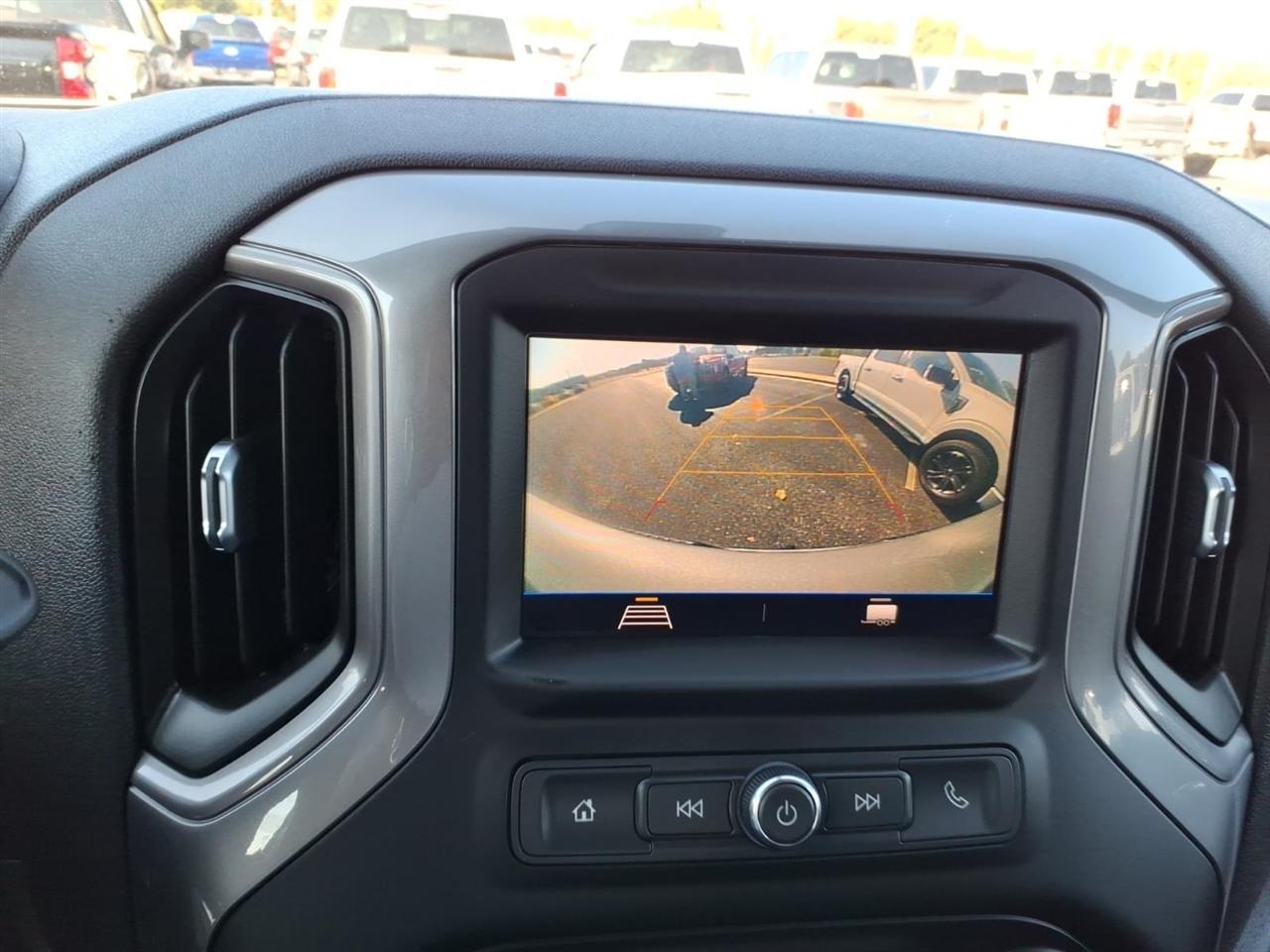 Chevrolet Silverado 1500  2021