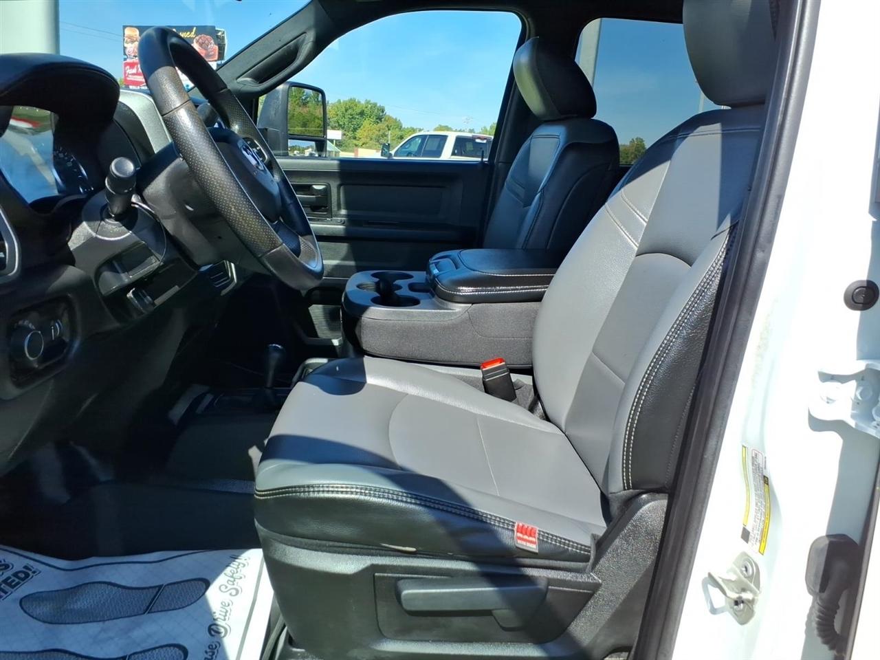 RAM 3500 Chassis Cab  2024