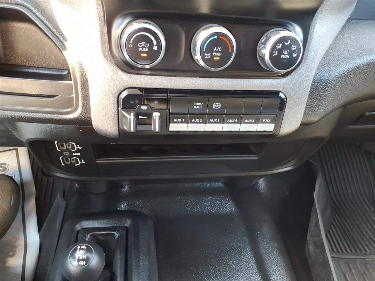 RAM 3500 Chassis Cab  2024