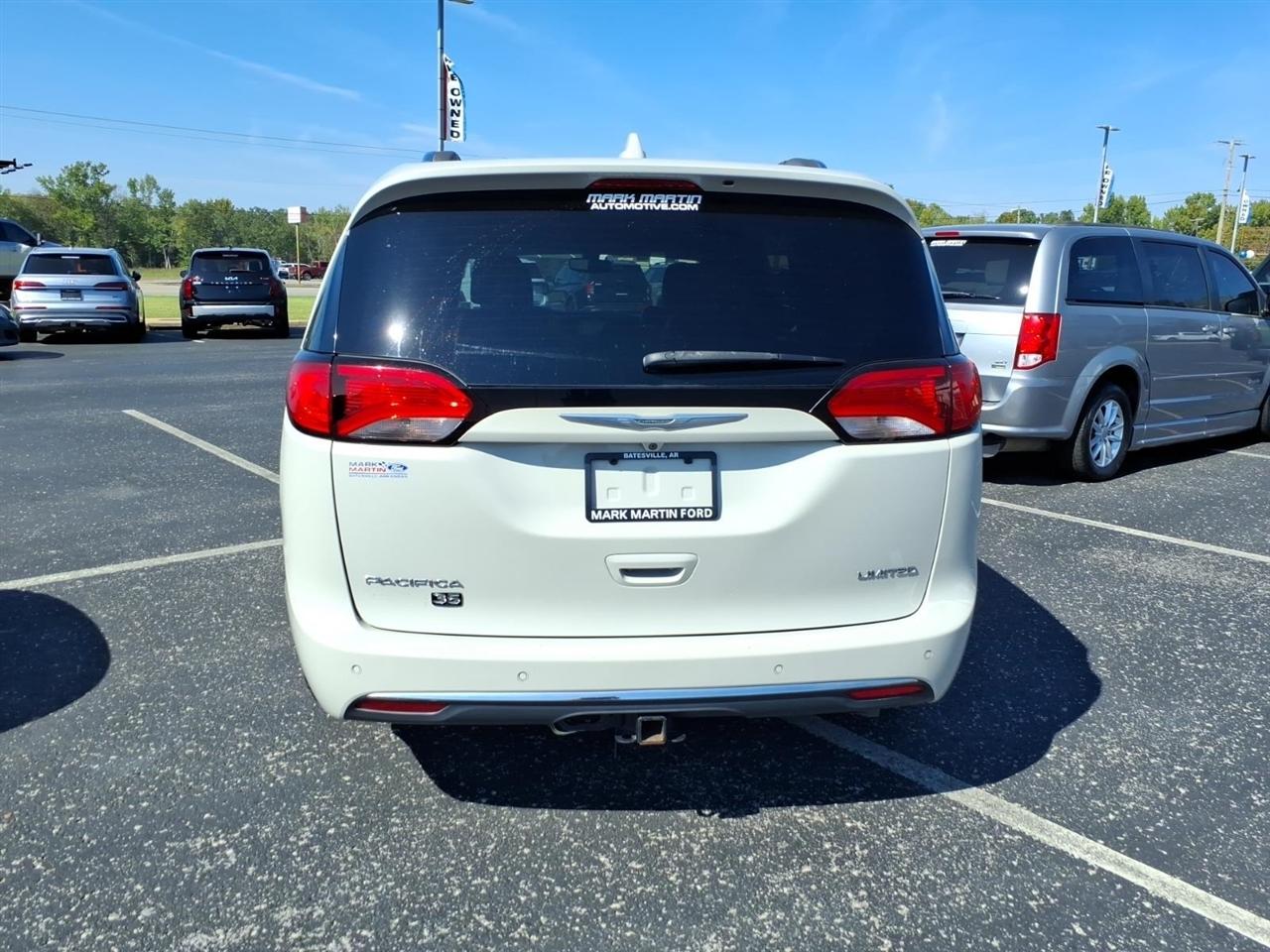 Chrysler Pacifica  2020