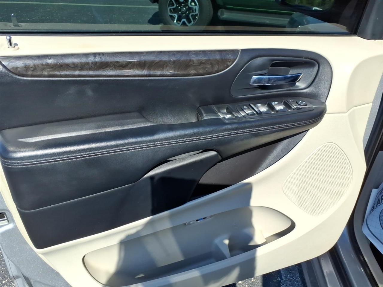 Dodge Grand Caravan  2015