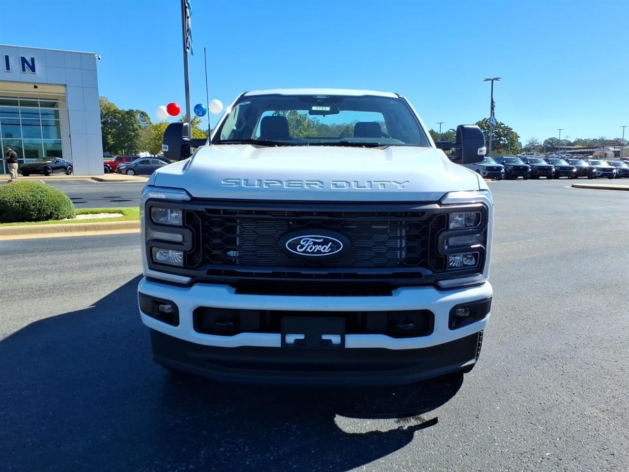 Ford Super Duty F-250 SRW  2027