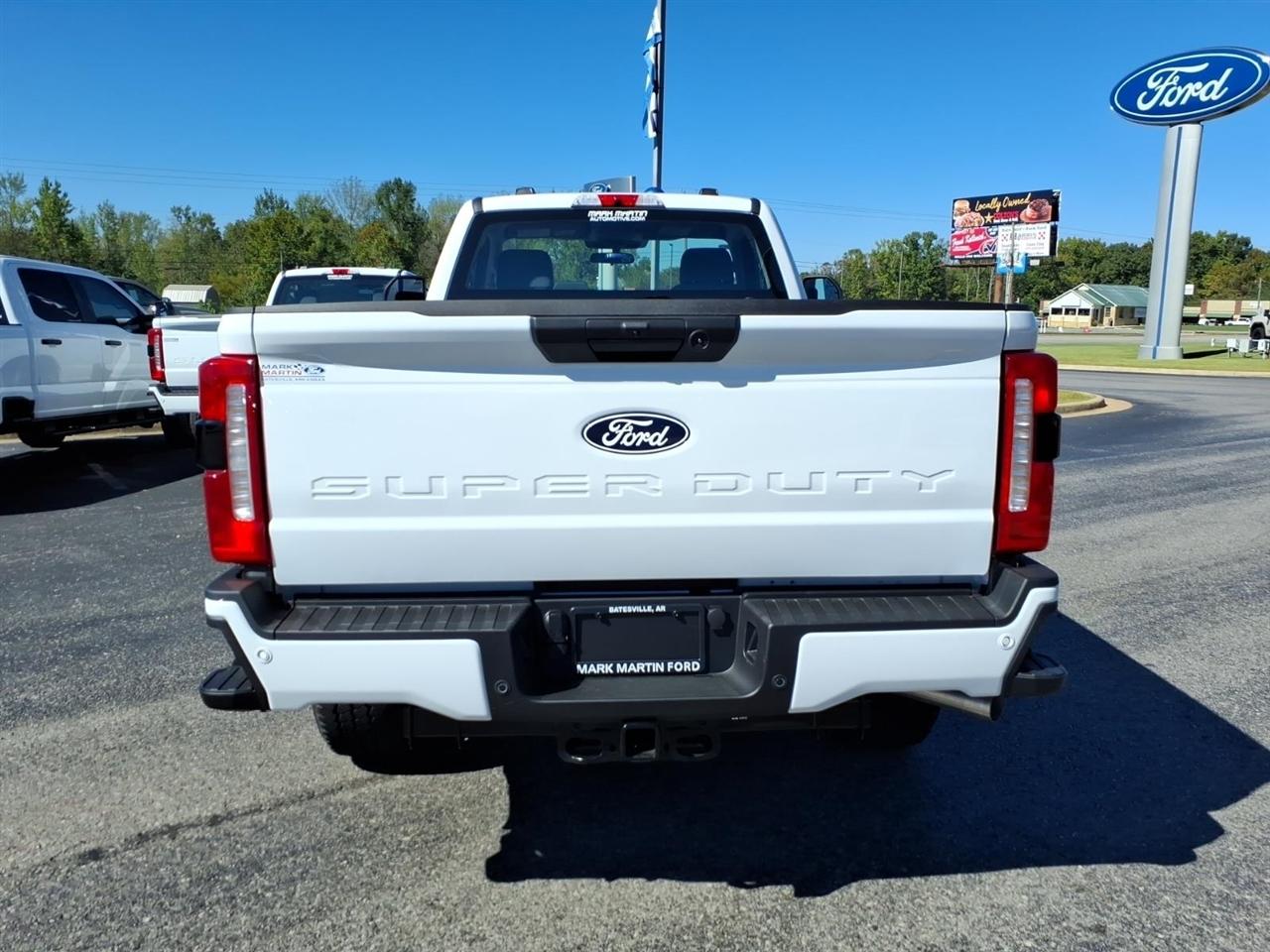 Ford Super Duty F-250 SRW  2027