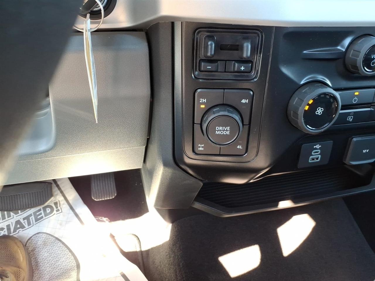 Ford Super Duty F-250 SRW  2027