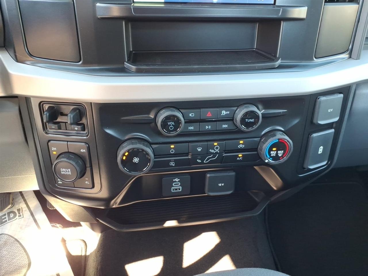Ford Super Duty F-250 SRW  2027