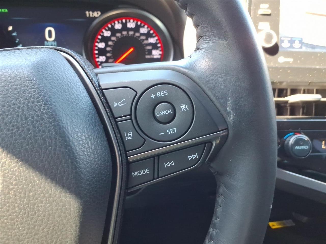 Toyota Camry  2023
