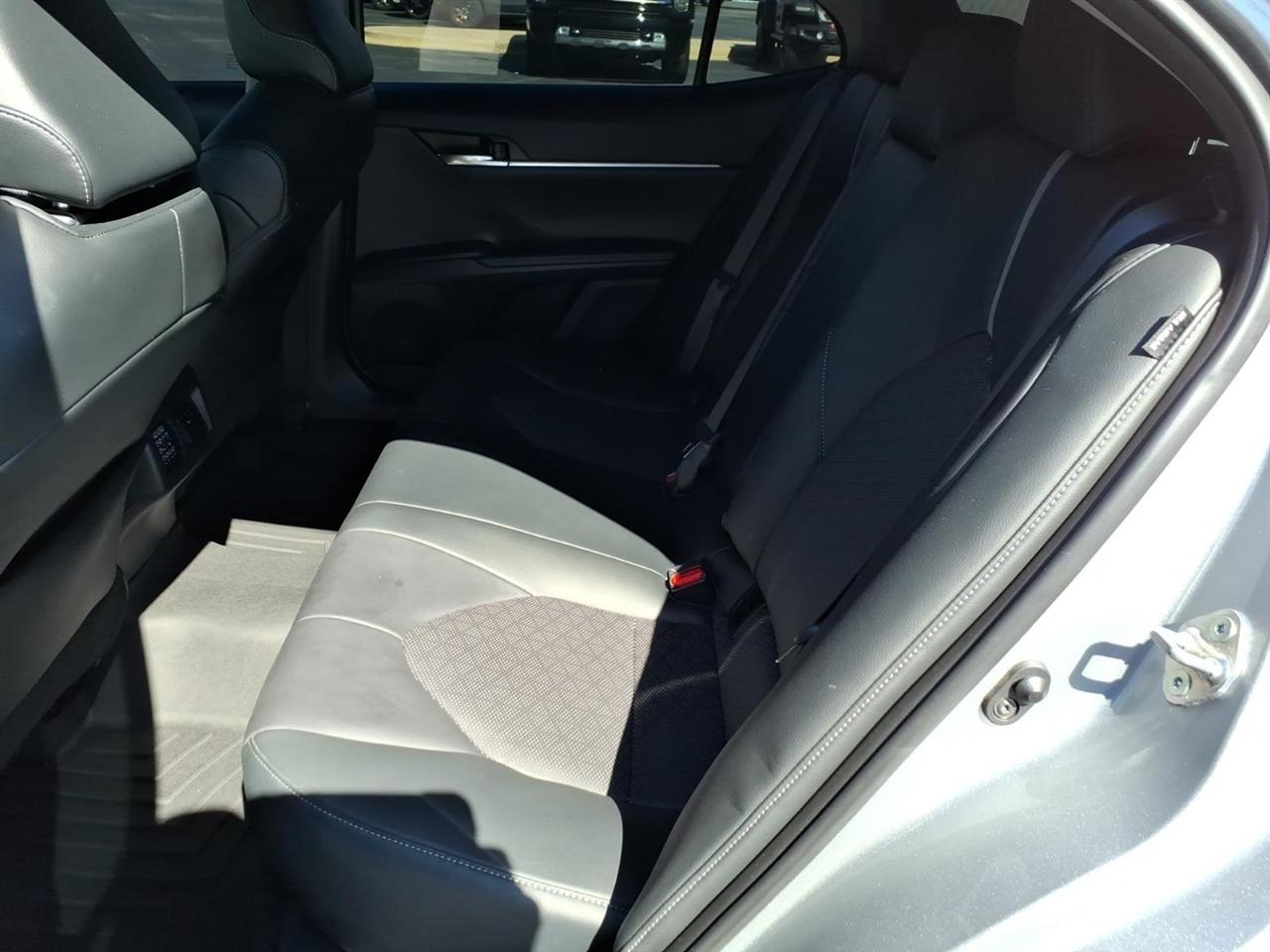 Toyota Camry  2023
