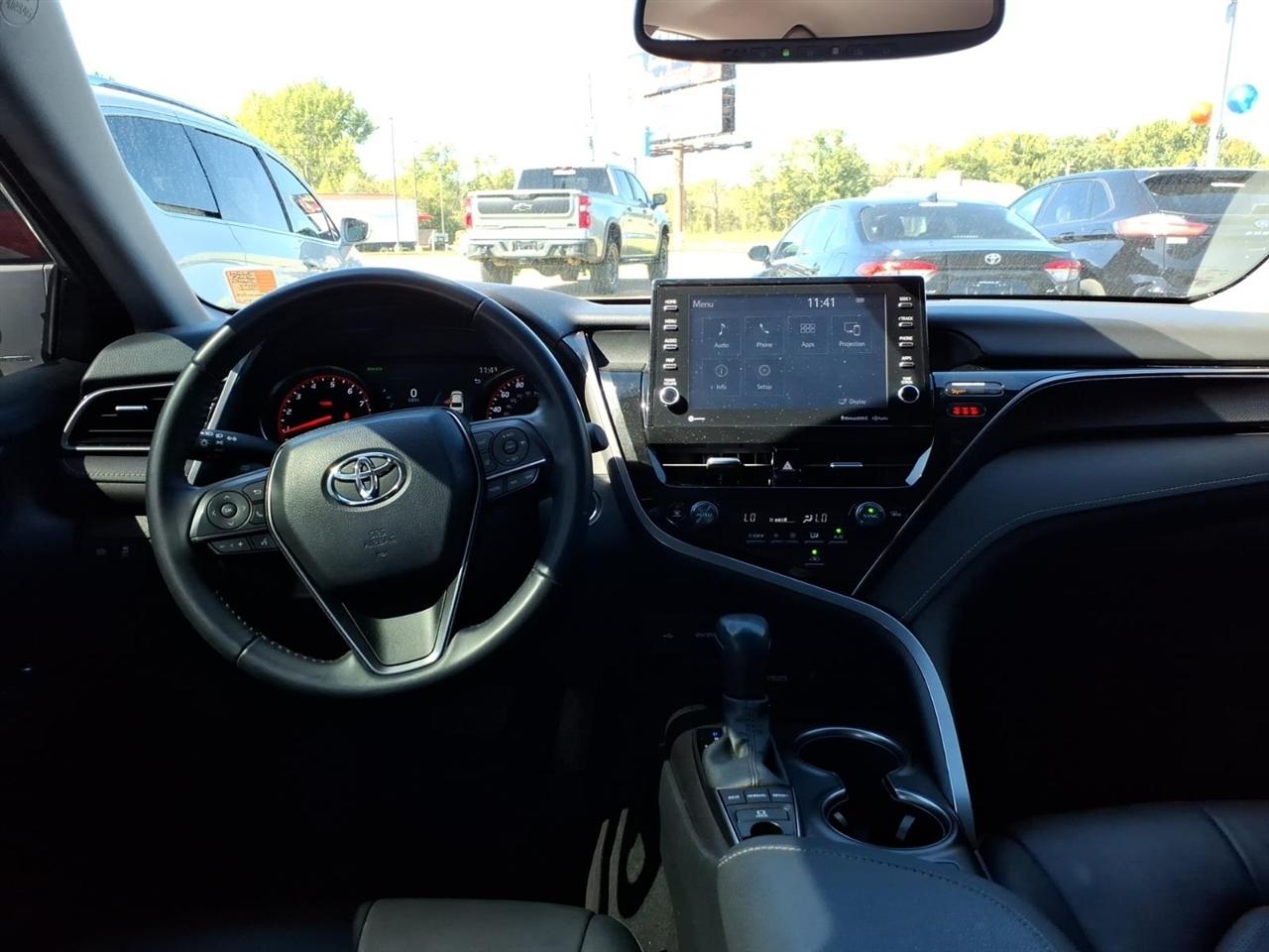 Toyota Camry  2023