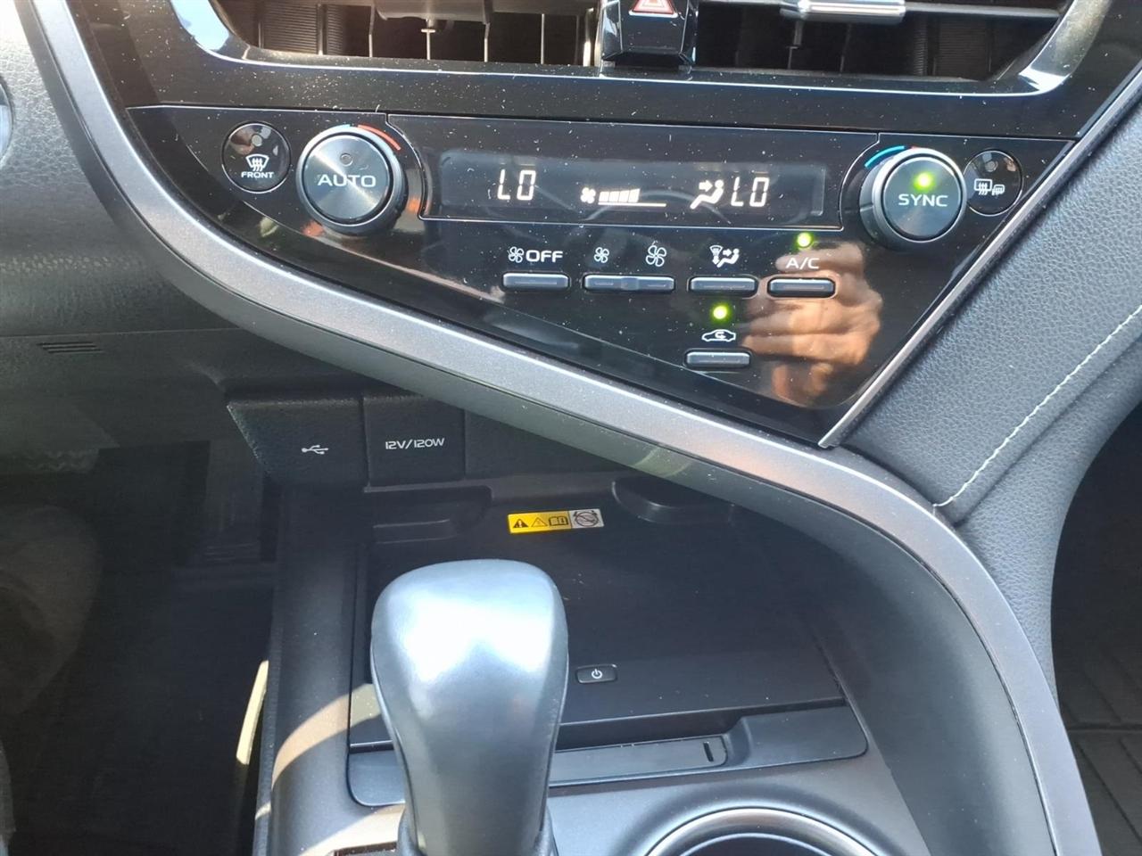 Toyota Camry  2023
