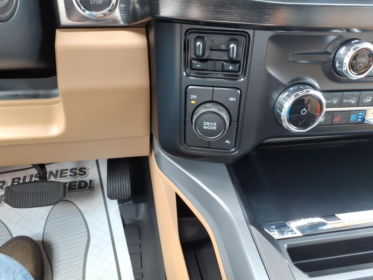 Ford Super Duty F-550 DRW  2027