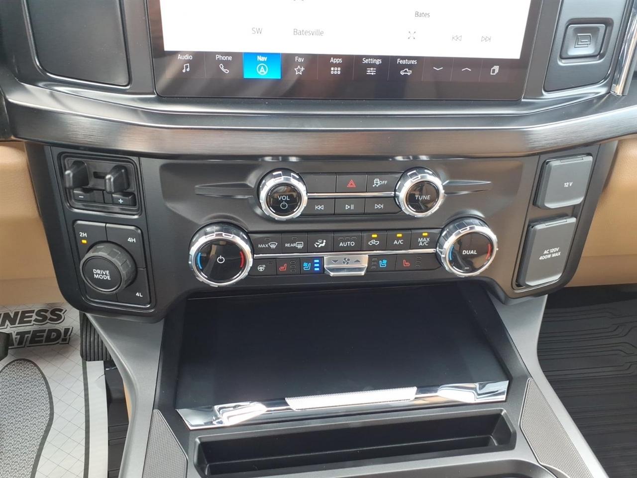 Ford Super Duty F-550 DRW  2027