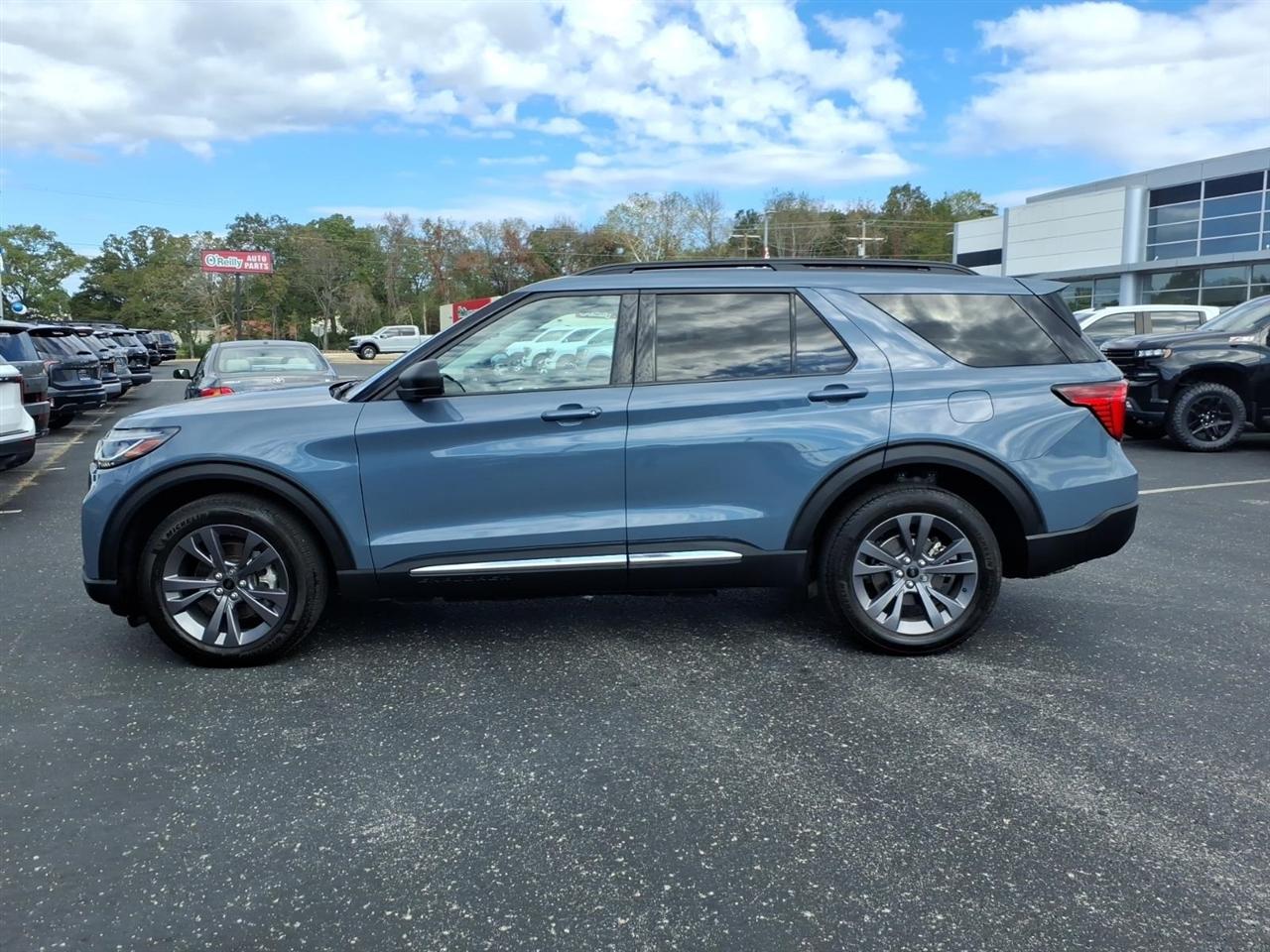 Ford Explorer  2025