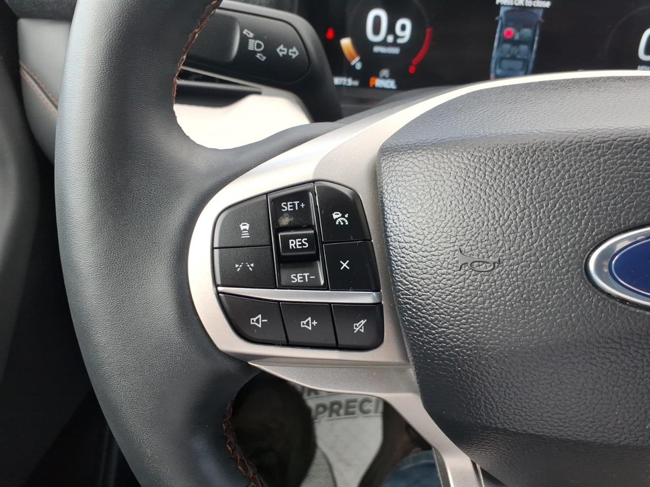 Ford Explorer  2025