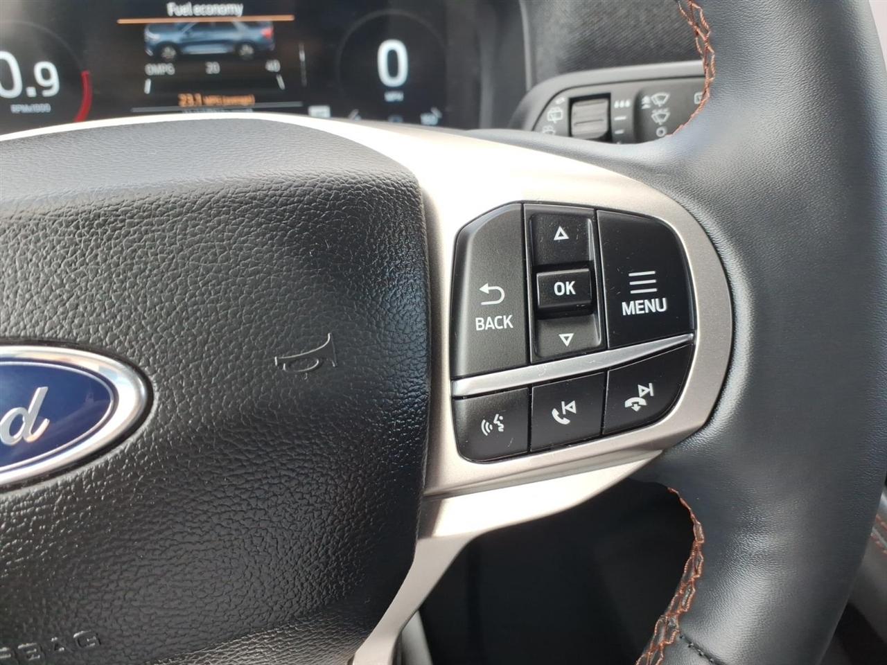 Ford Explorer  2025