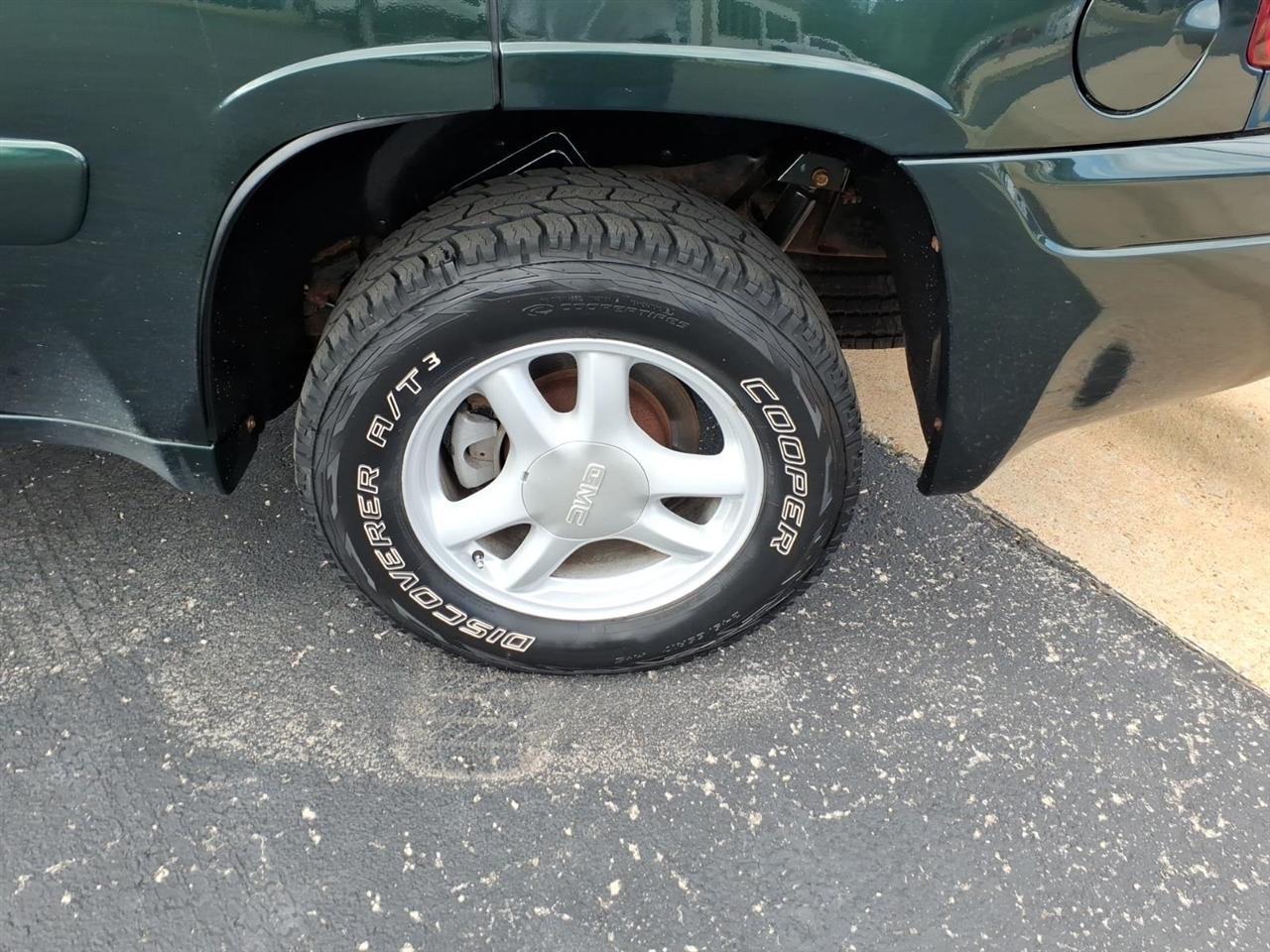 GMC Envoy  2004