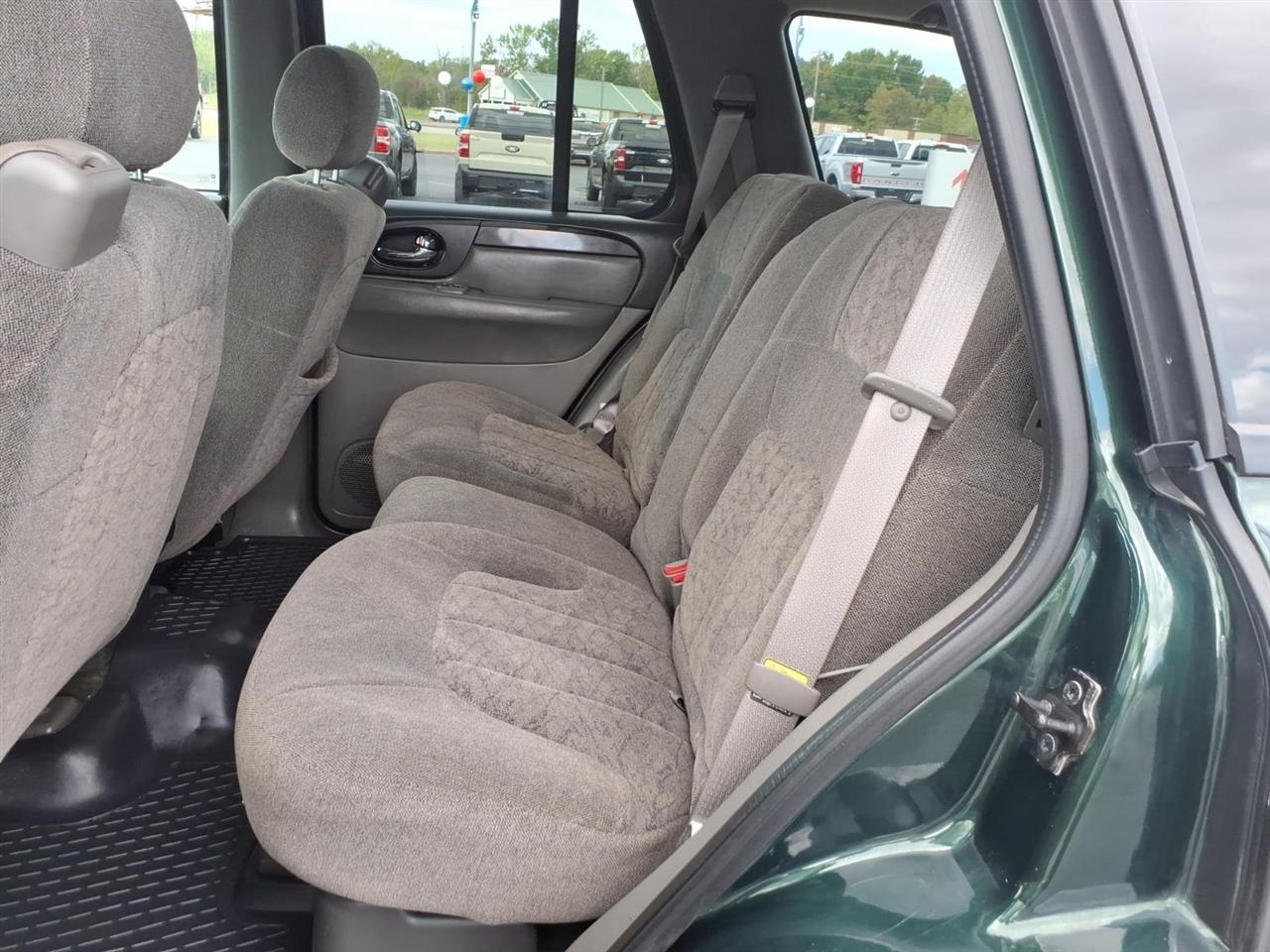 GMC Envoy  2004