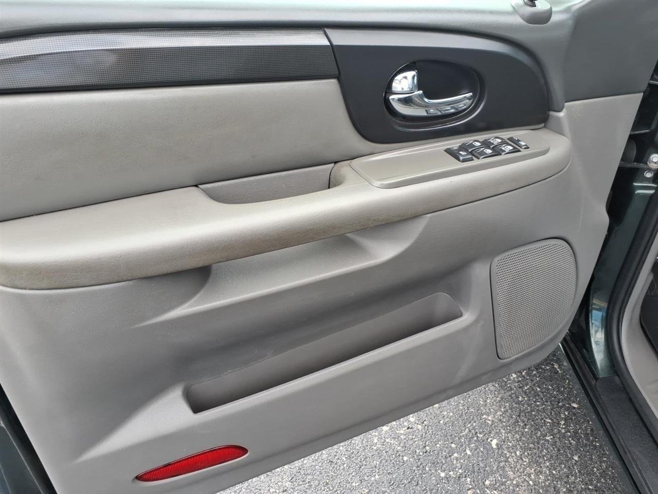 GMC Envoy  2004