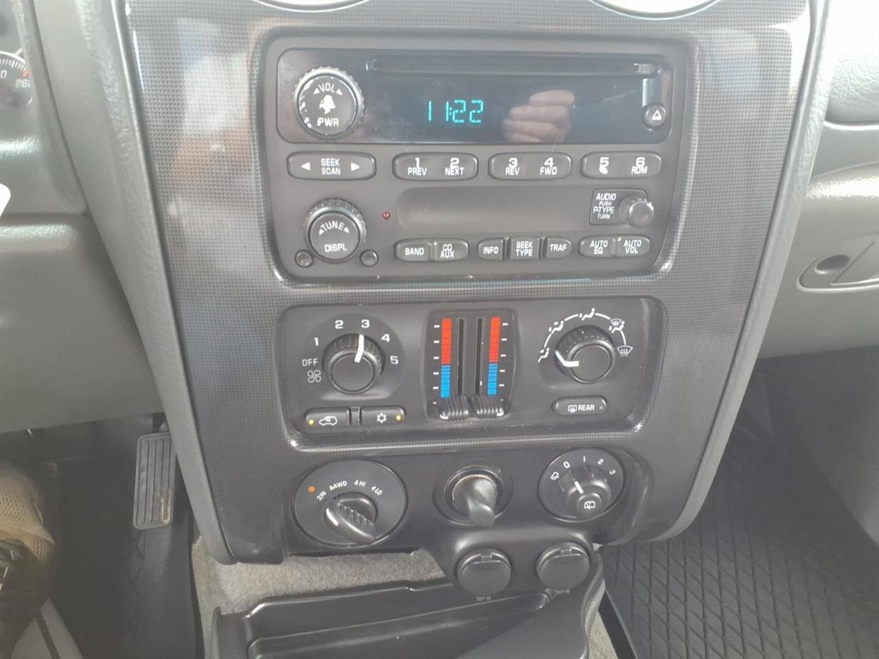GMC Envoy  2004