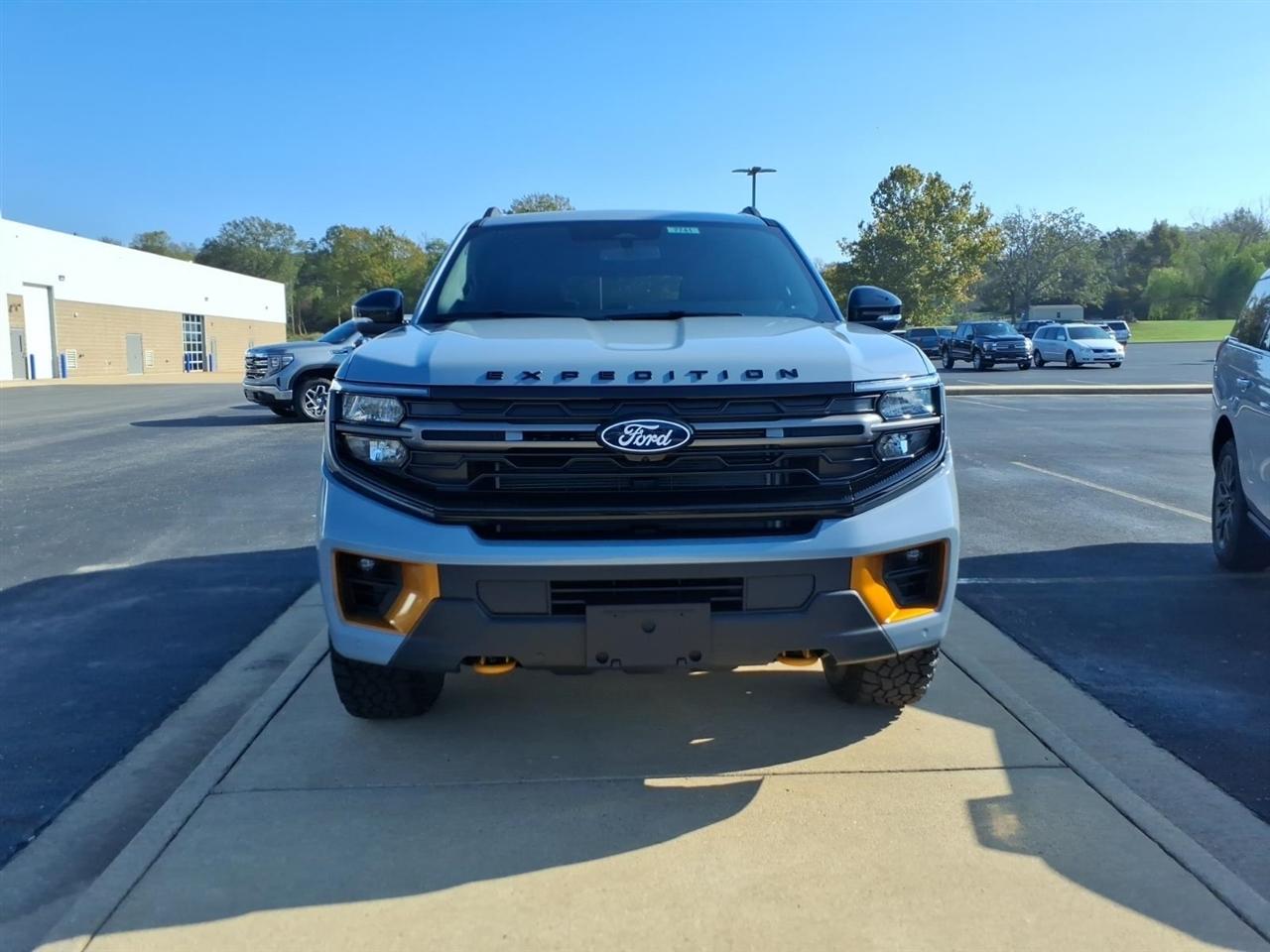 Ford Expedition  2027