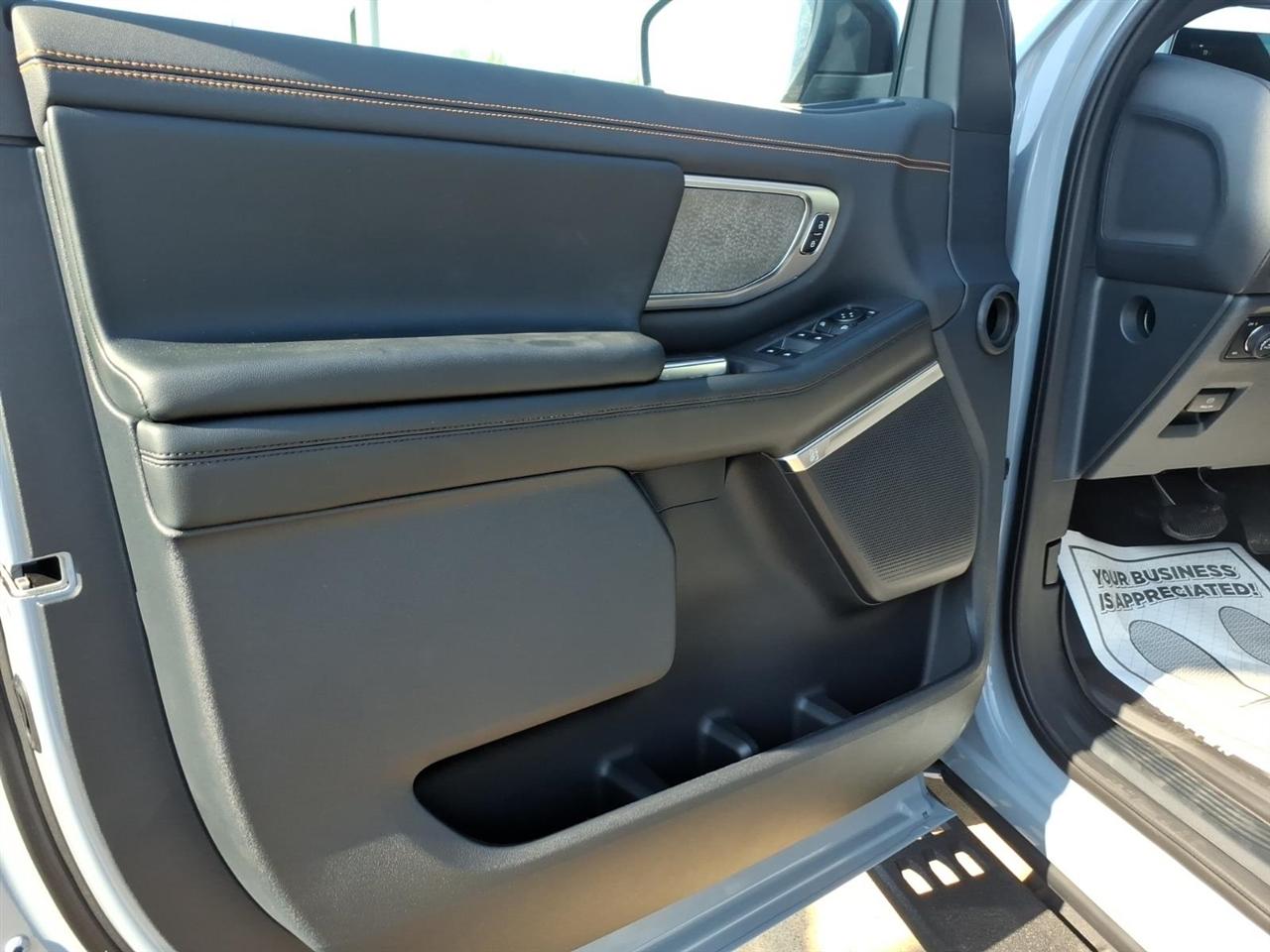 Ford Expedition  2027