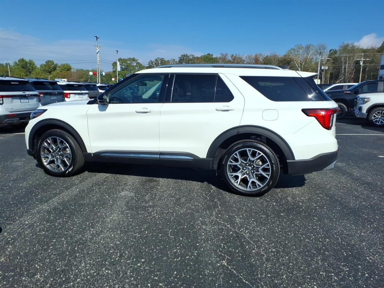 Ford Explorer  2025