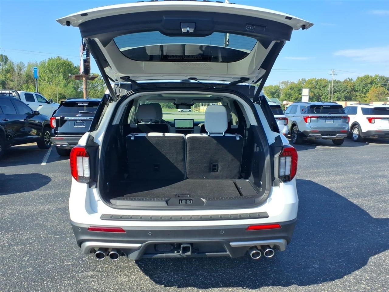 Ford Explorer  2025