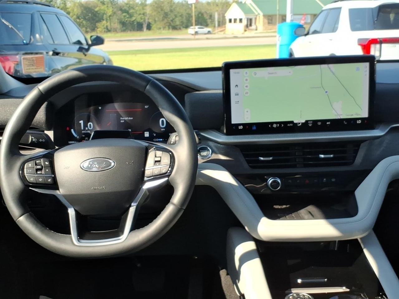 Ford Explorer  2025