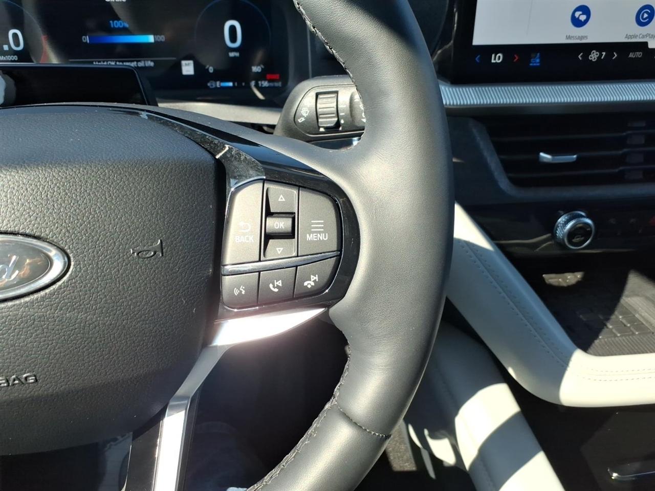Ford Explorer  2025