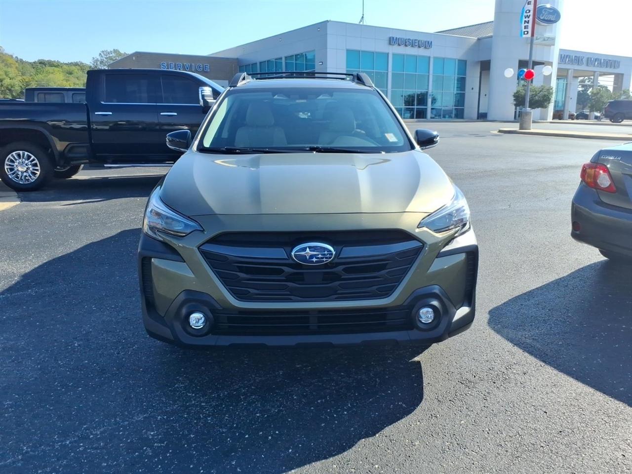 Subaru Outback  2023