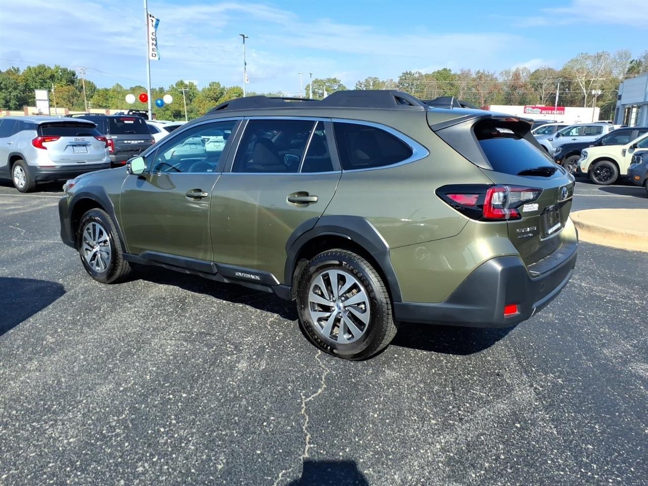 Subaru Outback  2023