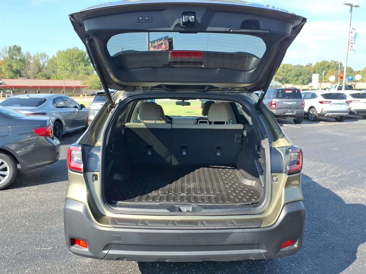 Subaru Outback  2023
