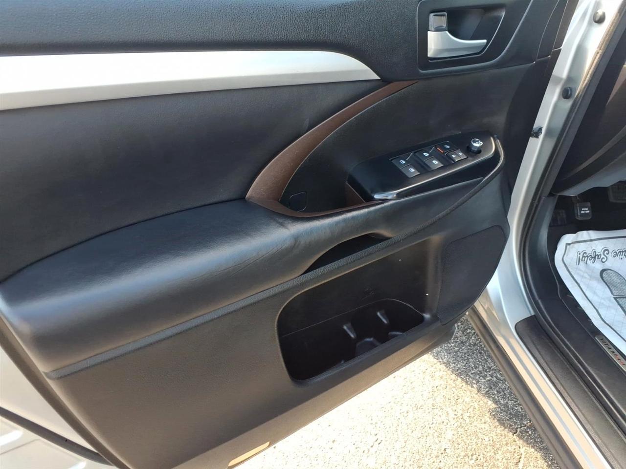 Toyota Highlander  2018